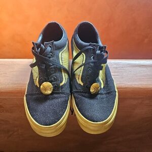 VANS x HARRY POTTER OLD SKOOL BLACK GOLD SKATE SNEAKERS SIZE 7